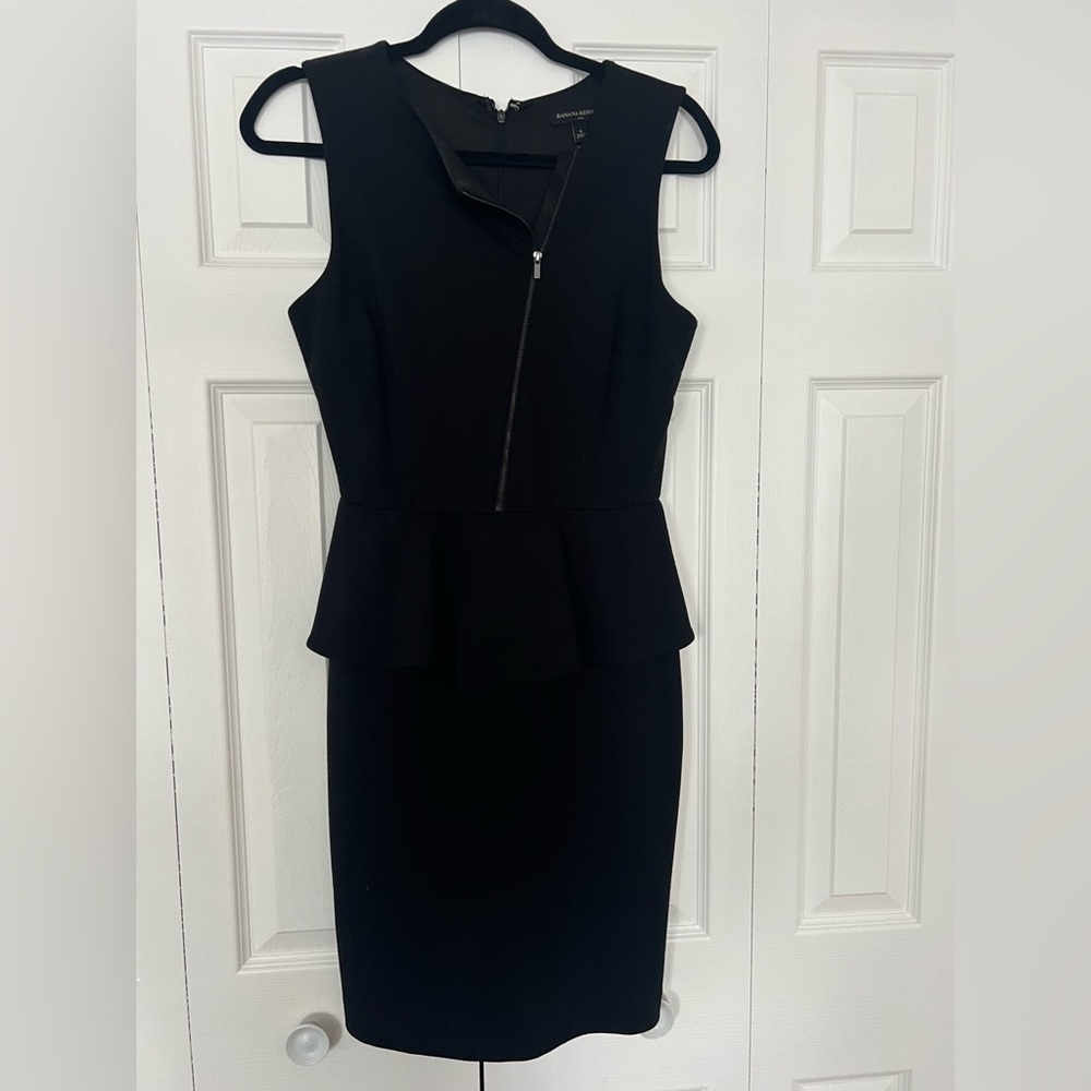 Banana Republic size 6 little black dress